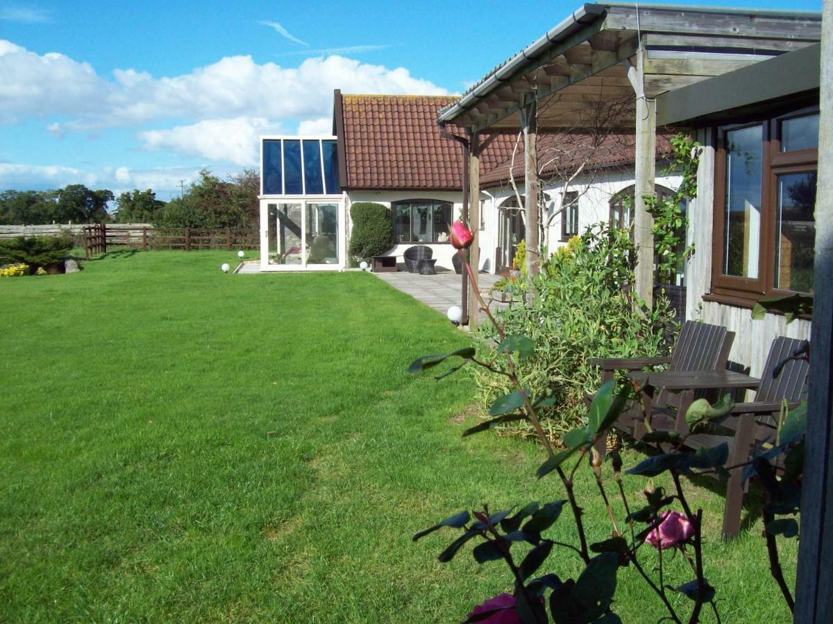 Willow Barn Boutique B&B Worle エクステリア 写真
